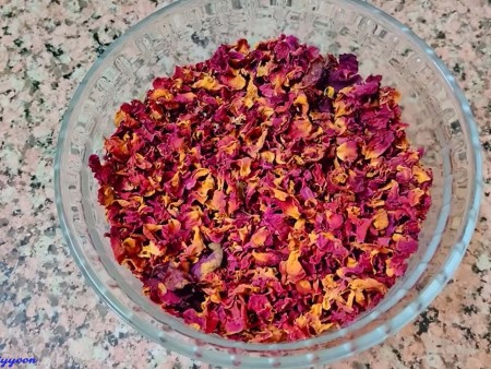 rose powder