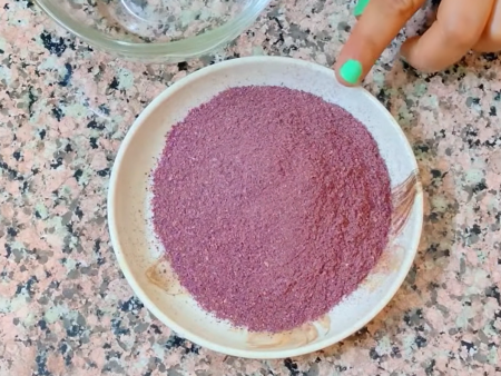 গোলাপ ফুলের পাউডার